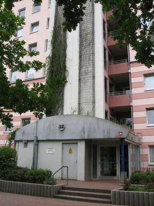 Individuelle 2-Zimmer-Wohnung mit einem fabelhaften Ausblick! - Foto 1