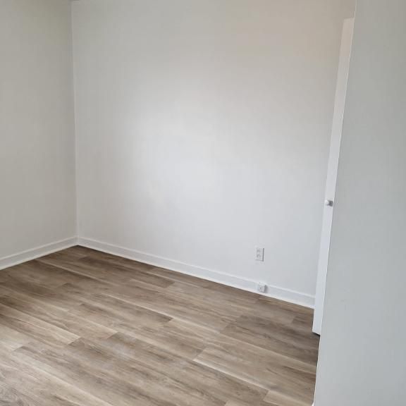 3 1/2 (1 bedroom apt) $1200 a louer Rosemont - Photo 1