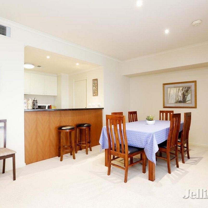 109/26 Queens Road, Melbourne - Photo 1