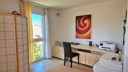 31/2 ROOM ATTIC APARTMENT IN DÜBENDORF (ZH), FURNISHED, TEMPORARY - Photo 4