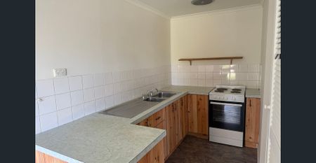 Well maintained home in Corio! - Photo 4