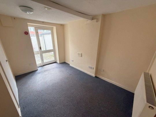 Terraced house to rent - Photo 1