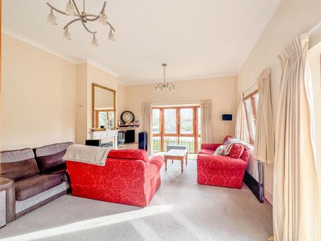 3 bedroom detached house to rent - Photo 2