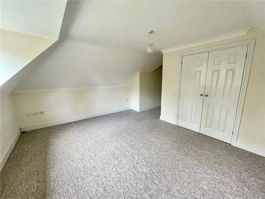 5 bedroom detached house to rent - Photo 1