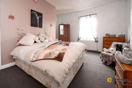 Easington Street, Peterlee, SR8 - Photo 2