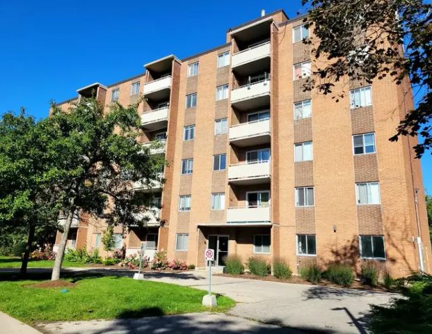 Sharon Garden Suites - ALL INCLUSIVE | 89 Raymond Street, Guelph - Photo 1