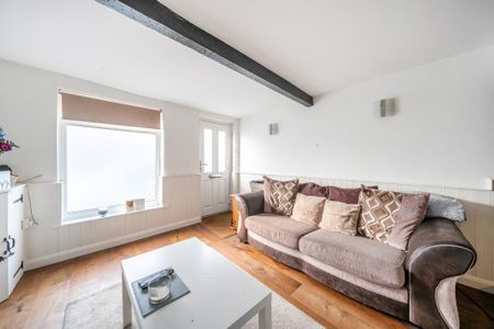 2 bedroom cottage to rent - Photo 3