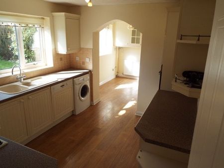 Castle Way, Ashby-de-la-Zouch, LE65 - Photo 2