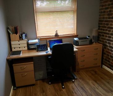 3 bedroom terraced house to rent - Photo 3
