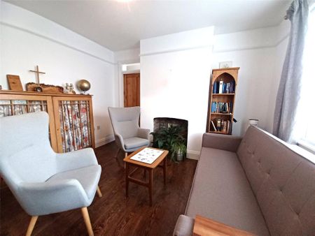 3 bedroom detached house to rent - Photo 4