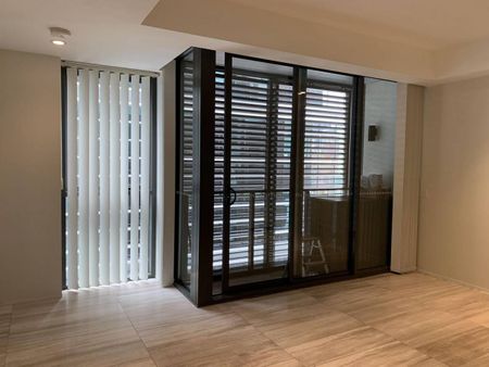 THE QUAY - 1 BEDROOM APARTMENT - Photo 2