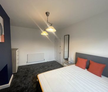 Haddon Road (room 1), Burley, Leeds - Photo 1