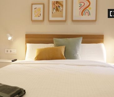 barcelona, Catalonia 08026 - Photo 1