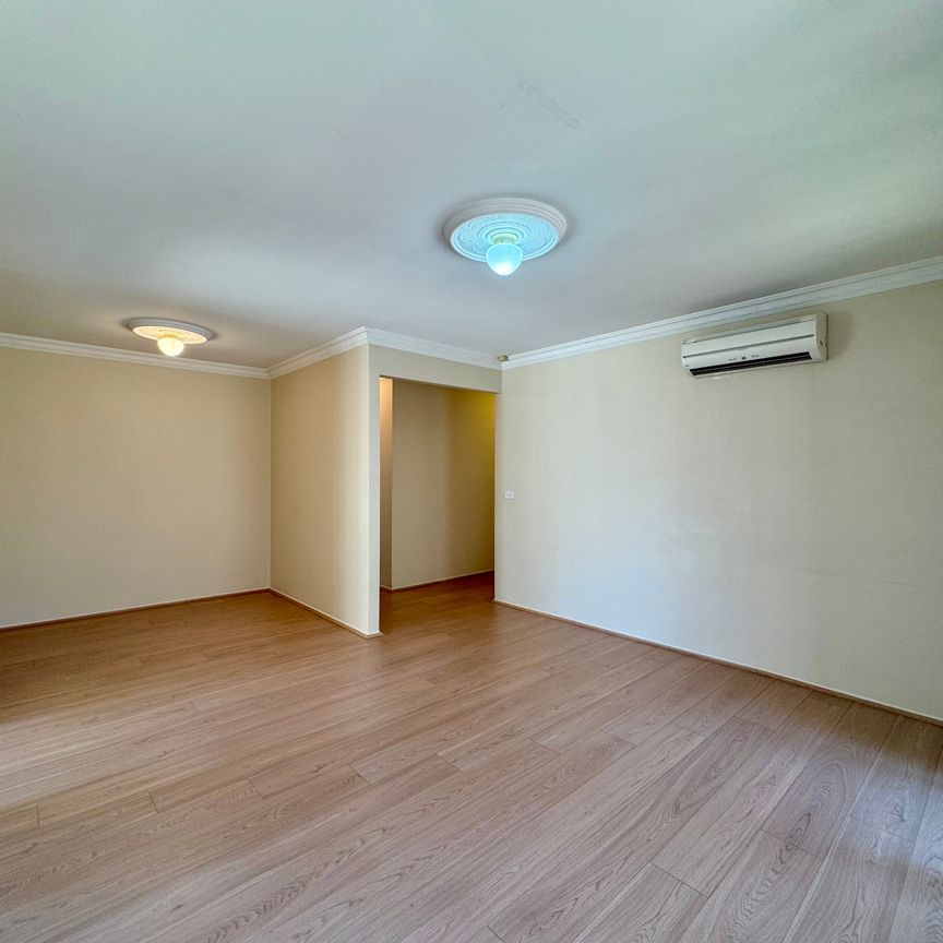 RENOVATED FAMILY HOME! - Photo 1