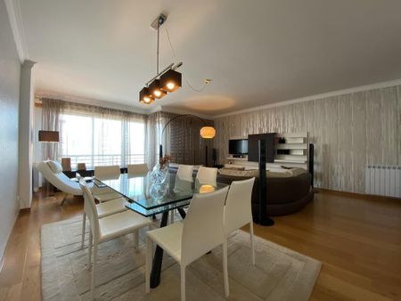 4 Bedroom Apartment with parking, Telheiras, Lisboa - Photo 3