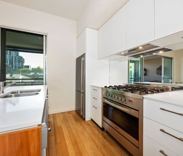 16 Petronella Lane, Adelaide SA 5000 - Townhouse For Rent | Domain - Photo 5