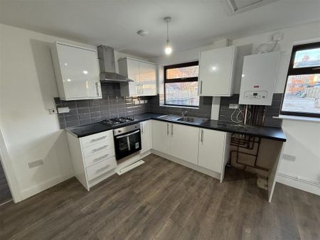 2 bedroom detached bungalow to rent - Photo 4