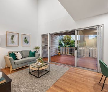 Modern, boutique townhouse - Photo 2