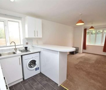 Gloucester Road, Cheltenham, GL51 - Photo 2