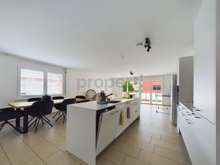 Modern 3.5-room apartment in Weiach - Photo 2