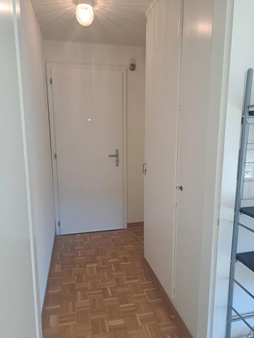 STUDIO of 20 m2 on the 3rd floor with elevator - Photo 5