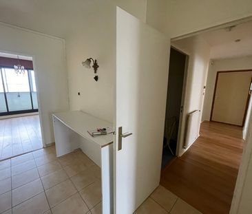 Location Appartement 3 pièces 83m² - Photo 6