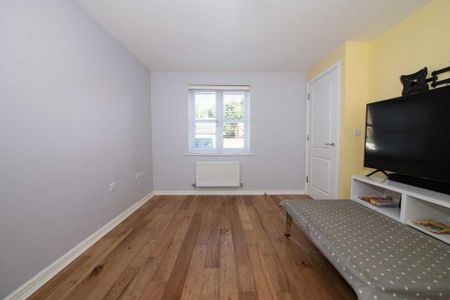 3 bedroom townhouse to rent - Photo 2