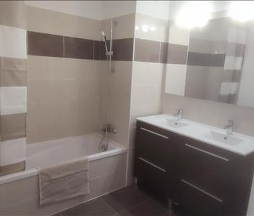 3 pièces - 67,55 m² - 2ème étage - Colocation non autorisée - Photo 2