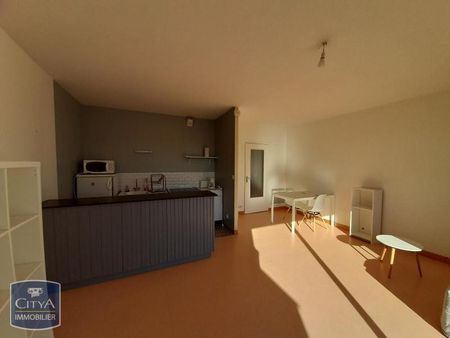 Location Appartement 1 pièce 35m² LAVAL 53000 - Photo 3