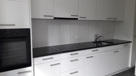 Appartement 4.5 pièces au 1er étage - location durée limitée - Photo 2