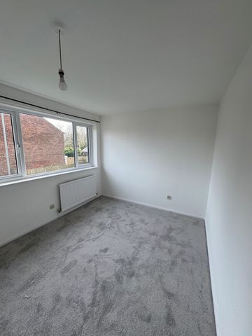 38 Grove Place, Standish, Wigan, WN6 0EP - Photo 5