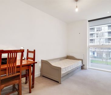 River Gardens Walk Greenwich SE10 - Photo 5