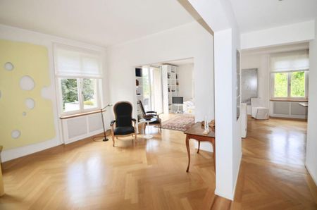 Möbliert: Gediegene Gästewohnung in herrschaftlicher Villa - Photo 2