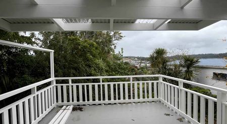 Cute as a Button! - Photo 4