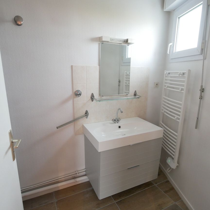 Location Appartement 1 pièce 27m² ANGERS 49000 - Photo 1