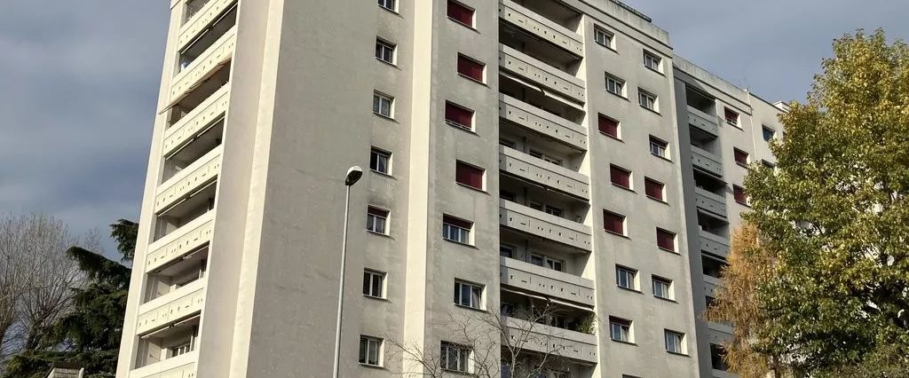 Studio entièrement rénové - Photo 1