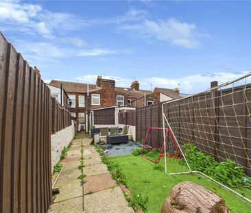 Rosehill Road, Ipswich, Suffolk, IP3 8HG - Photo 1