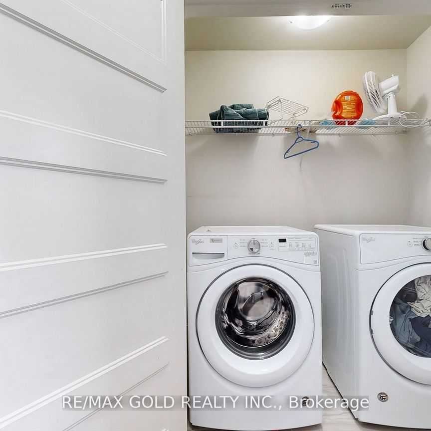 For Lease - 997 West Village Square, London North, Ontario - Photo 1