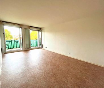 Location Appartement 2 pièces 42m² STE GENEVIEVE DES BOIS 91700 - Photo 1