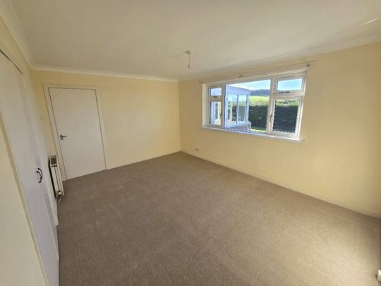 2 bedroom bungalow to rent - Photo 1