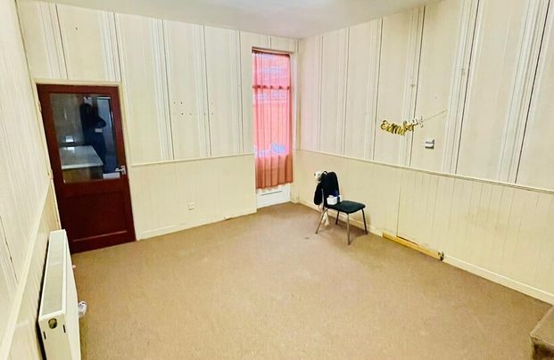 74 Leicester Street, Whitmore Reans, WV6 0PS - Photo 1