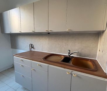 Location Appartement 3 pièces 71m² VILLEURBANNE 69100 - Photo 4