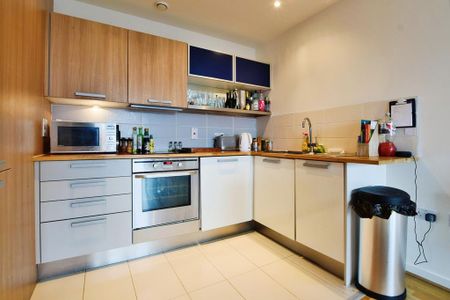 1 bedroom flat to rent - Photo 5