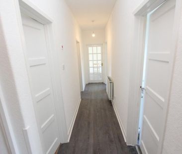 3 bedroom apartment to rent - Photo 3