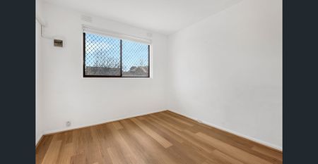 Neat, low-maintenance living in prime Reservoir location - Photo 5