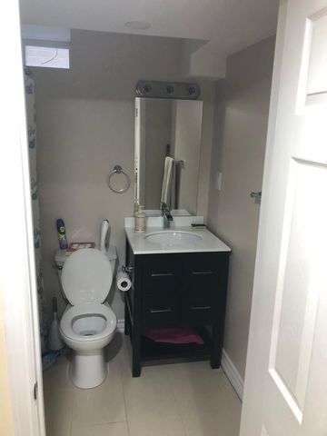 For Lease - 90 Roulette Crescent, Brampton, Ontario - Photo 3