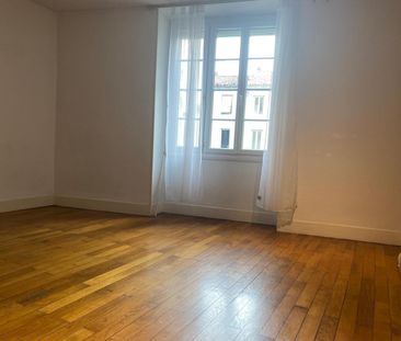 Location Appartement 1 pièce 36m² AUBENAS 07200 - Photo 6