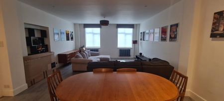 4 bedroom flat to rent - Photo 2