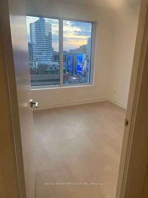 For Lease - 252 Church Street Unit# 2216, Toronto, Ontario - Photo 1