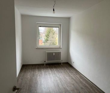 Familiengerechte 3-Zimmer-Wohnung frisch gestrichen - Ihre neue Woh... - Photo 1